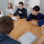 Отделом архивной службы администрации Усть-Таркского района проведена интеллектуальная игра «День российского студенчества»