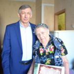 Поздравление тружеников тыла и жительницы блокадного Ленинграда